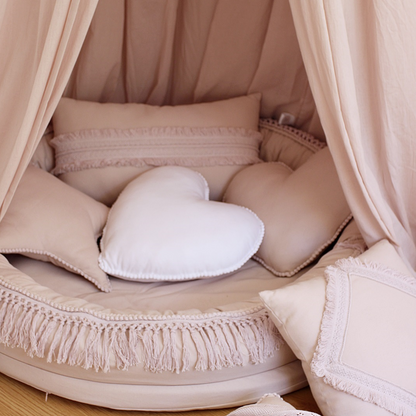 Cotton &amp; Sweets Juniornest BOHO mit Fransen puderrosa