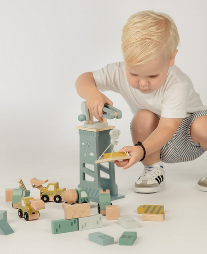 Holzbausteine Set Baustelle mit Kran &amp; Holzautos Label Label Holzbauklötze für Kinder - harmony ambiente